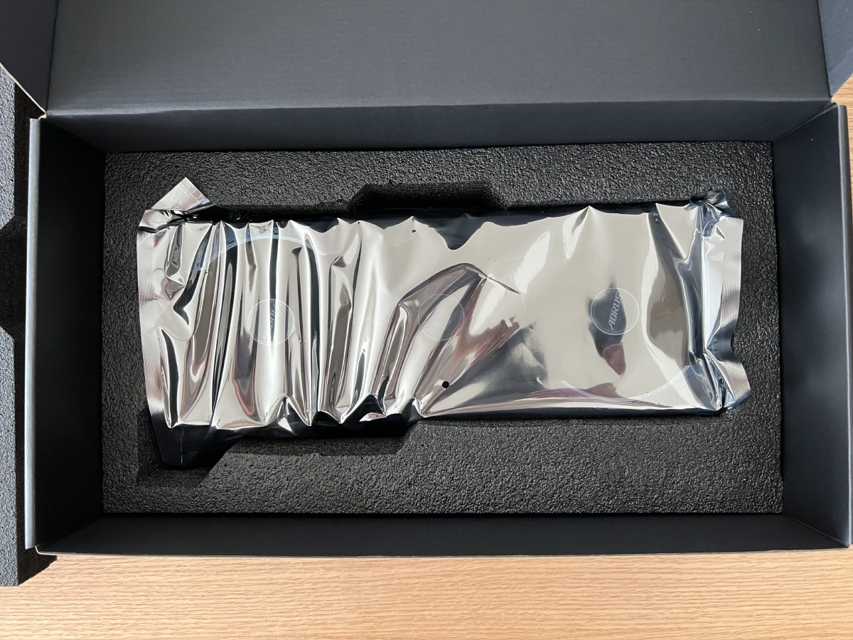 RTX5090 パッケージの中身