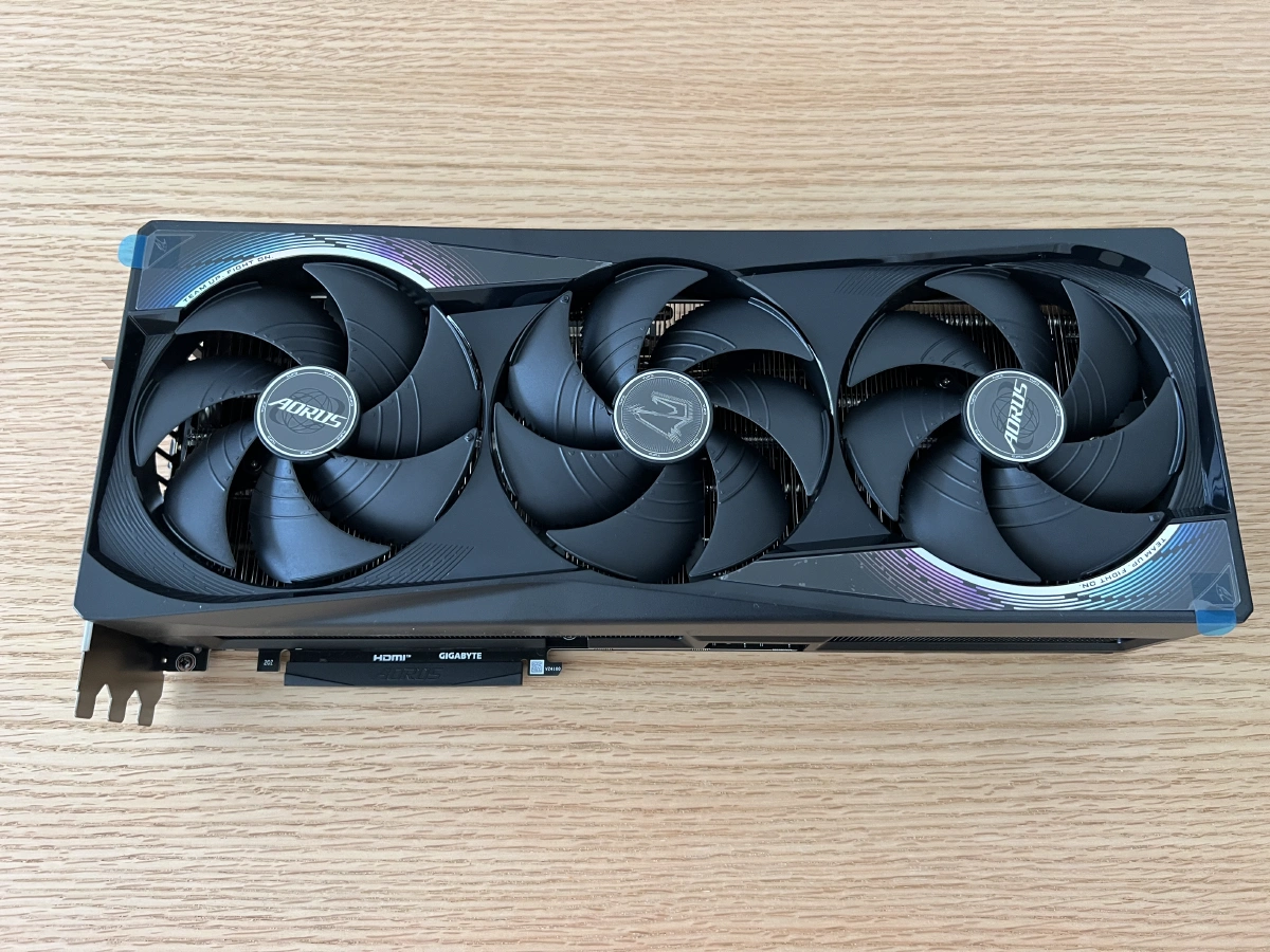 RTX5090 本体